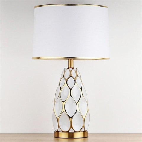Lampe de table en céramique élégante