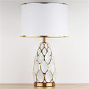 Lampe de table en céramique élégante
