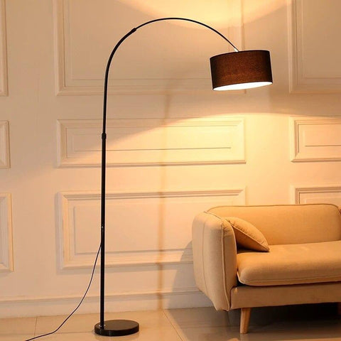 Lampadaire cintré réglable en forme de pêche noir