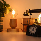 Petite lampe de chevet en bois