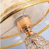 Lampe de table en cristal design sophistiquée