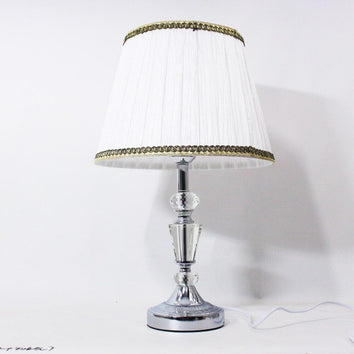 Lampe de chevet corps en cristal raffiné