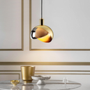 Lampe suspendue en verre au design contemporain